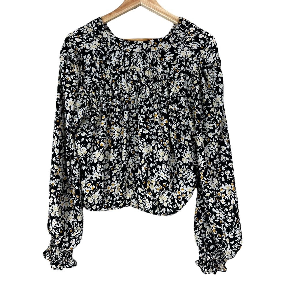 Sienna Sky Floral Top Womens M Black Floral Ditsy Tie Back Cottagecore Witchy